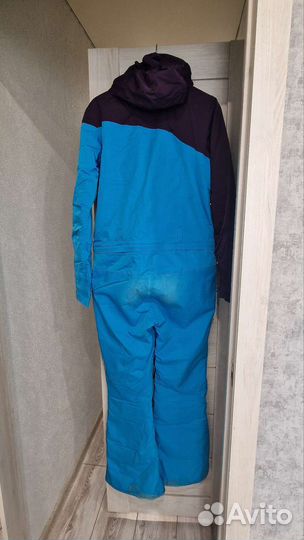 Сноубордический комбинезон женский