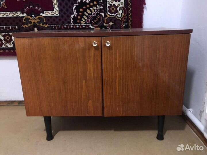 Тумбочка под телевизор