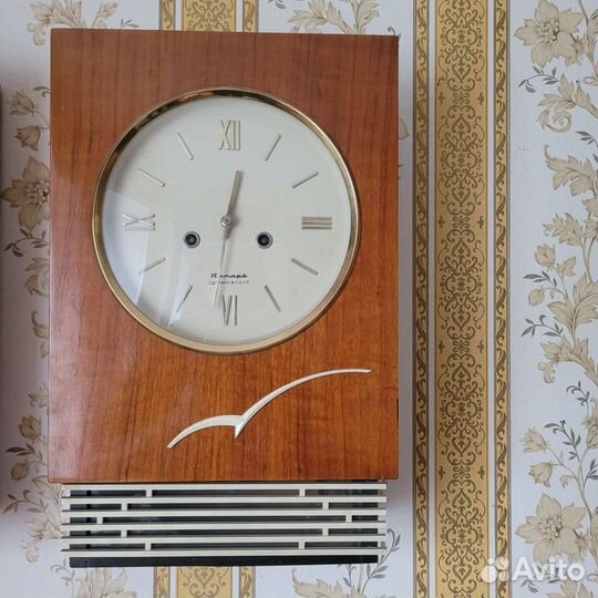 Старинные настенные часы