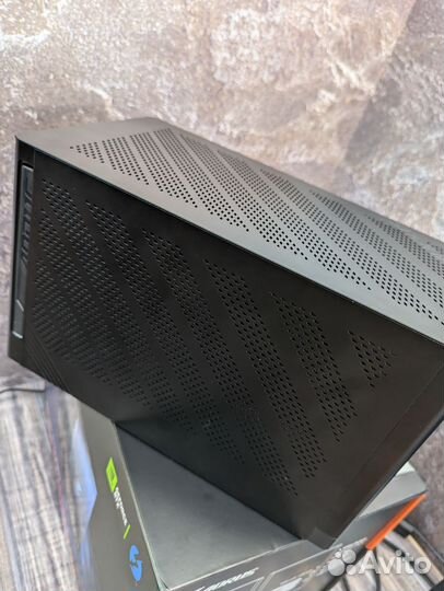 Rtx 4090 aorus gaming box from gigabyte