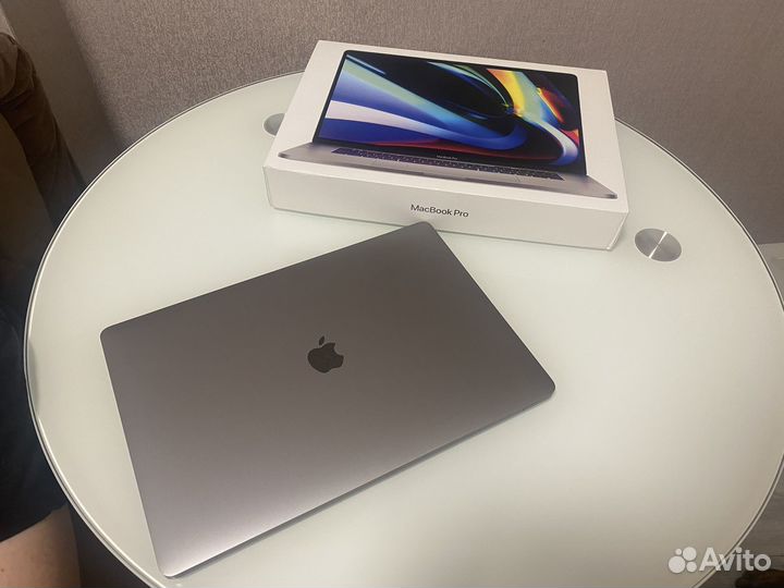 Macbook pro 16 retina 2020 i9 1tb