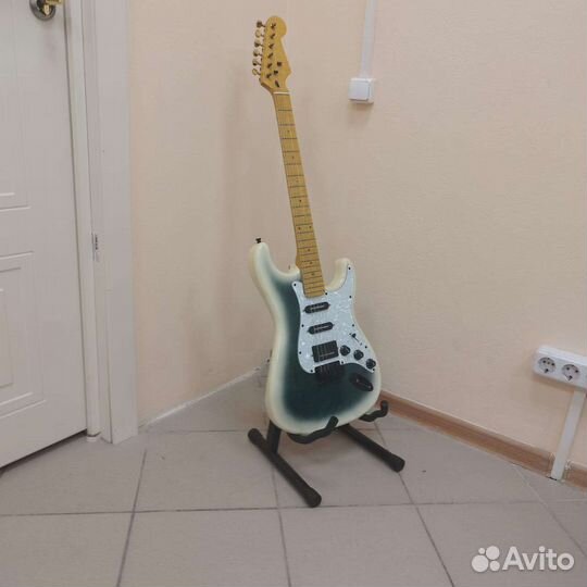 Электрогитара реплика Fender