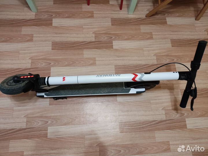 Электросамокат Midway i one