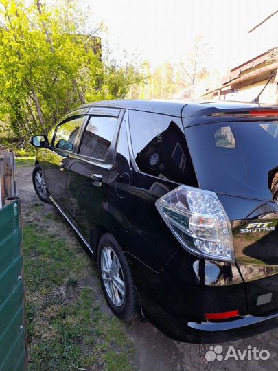 Honda Fit Shuttle 1.3 CVT, 2012, 190 000 км