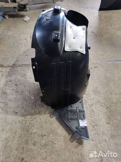 Локер передний правый Exeed LX