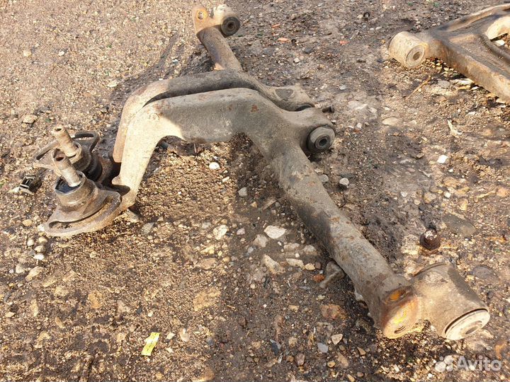 Рычаг передний правый левый верхний transporter t4