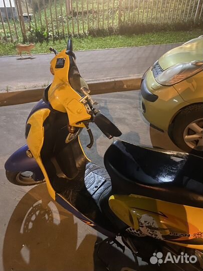 Скутер lifan LF50QT-8A