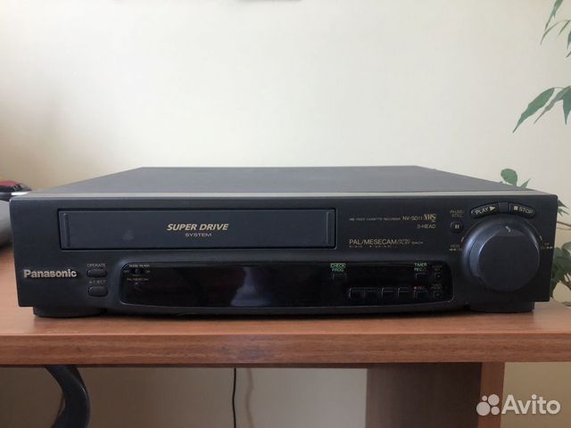 Видеомагнитофон Panasonic