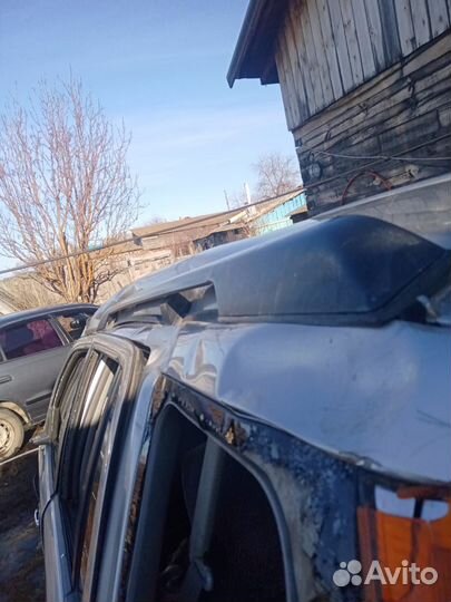 Honda CR-V 2.0 AT, 1997, битый, 100 000 км