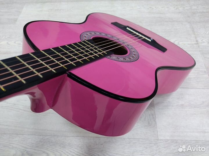 Акустическая гитара