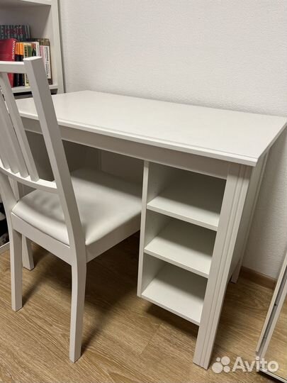 Стол IKEA со стулом