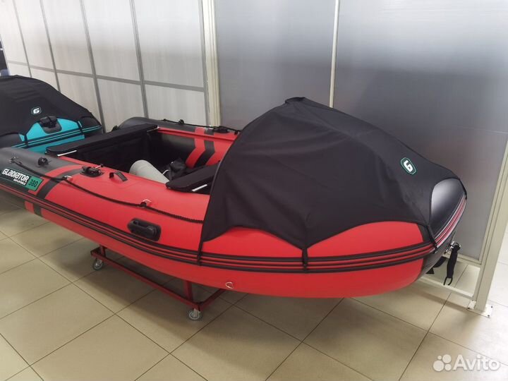 Лодка Gladiator E380 Pro