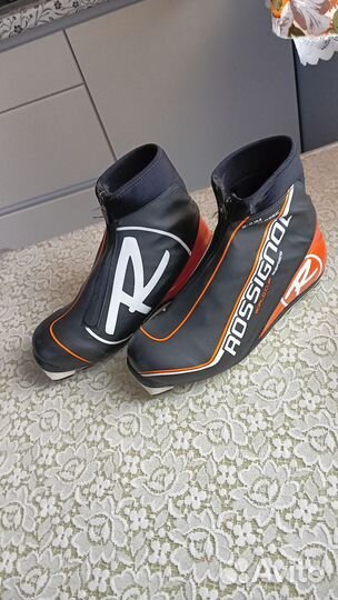 Лыжные ботинки классические