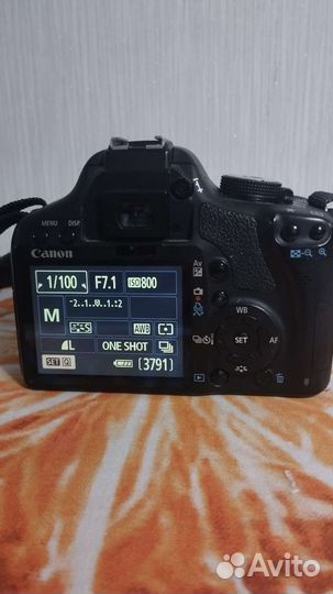 Зеркальный фотоаппарат canon 500D