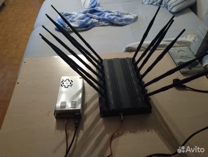 Глушилка EaglePro EP Цунами. 12 частот