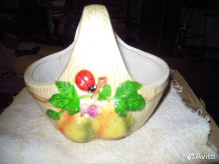 Керамическая корзиночка
