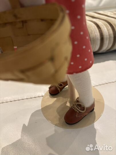 Кукла фарфоровая коллекционная Norman Rockwell