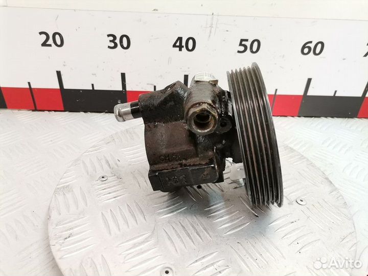 Насос гидроусилителя руля Renault Clio 8200575303