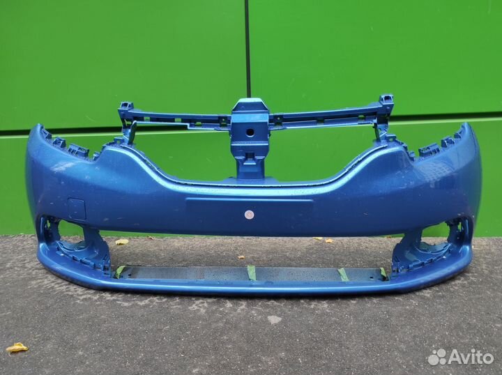 Бампер передний Renault Logan 2 2014-2018 голубой