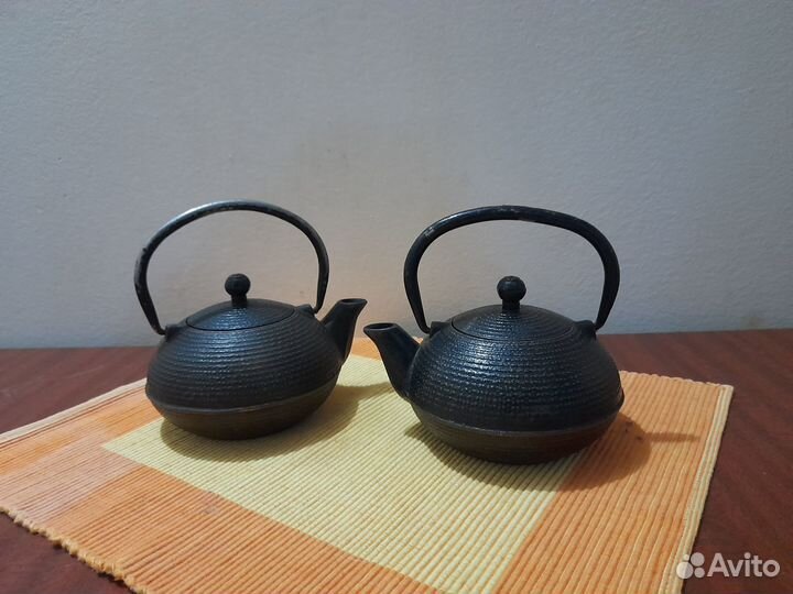 Чайник чугунный