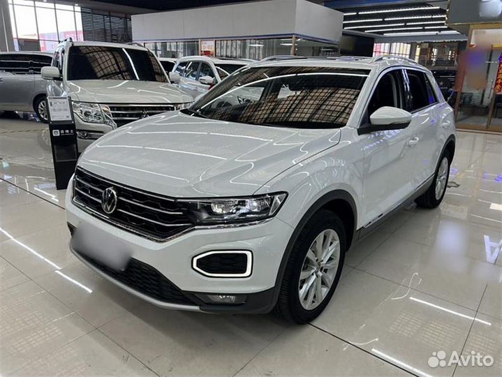 Volkswagen T-Roc (China) 1.4 AMT, 2022, 15 000 км