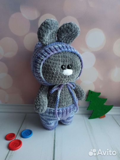 Зайчик вязаный игрушка ручной работы