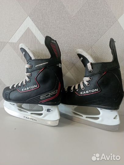 Коньки хоккейные