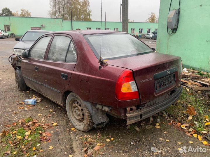 Разбираю hyundai accent