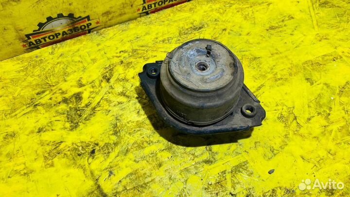 Опора двигателя левая/правая Mercedes-benz W164