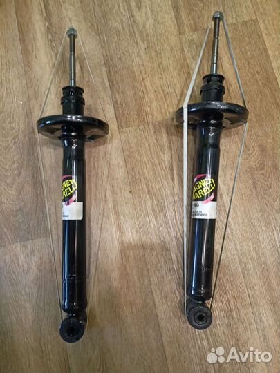 Задний амортизатор Golf 3