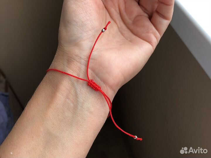 Красная ниточка браслет