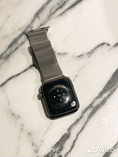 Электронные часы watch