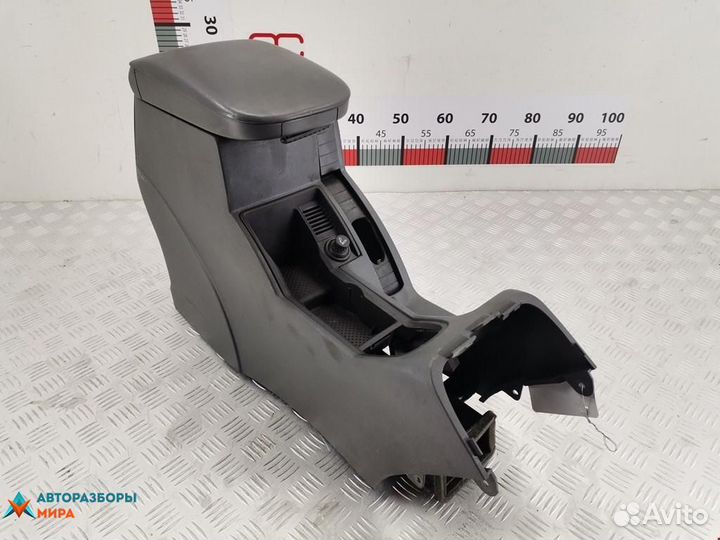 Подлокотник Fiat Croma 2 2006 71740954