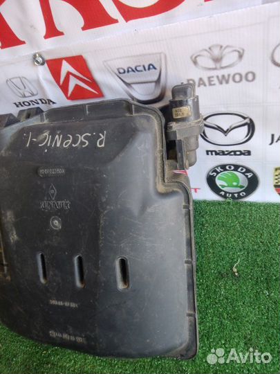 Корпус воздушного фильтра Renault Scenic 1 K4M 1.6