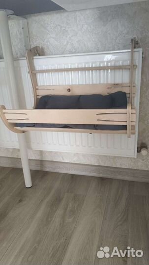 Лежанка подвесная на батарею для кошек