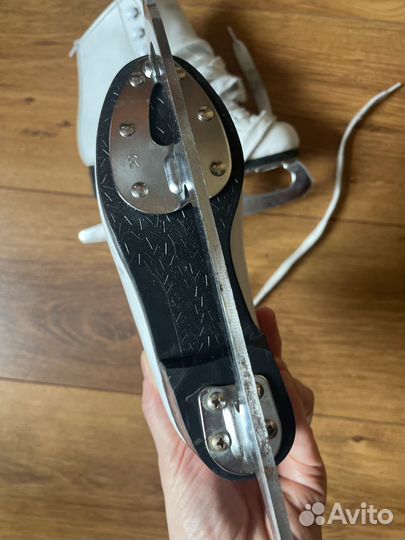 Коньки фигурные детские 29 размер