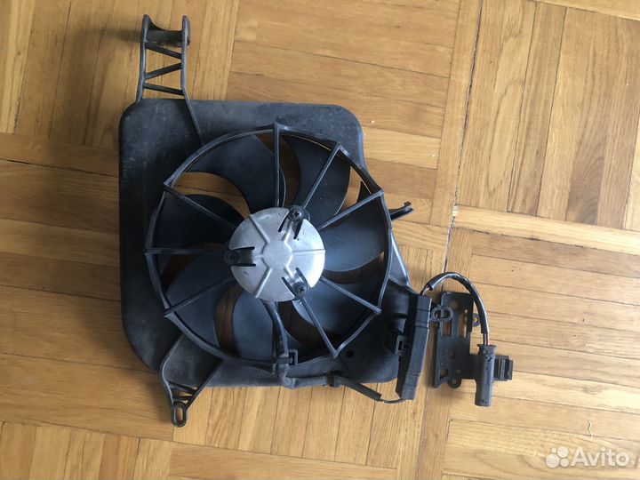 BMW s1000rr 10-14 вевентилятор