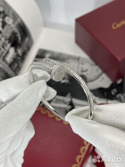 Браслет cartier uste un clou с бриллиантами