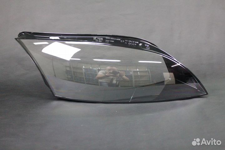 Cтекла фар Audi TT 2006-2014г.в. левое/правое