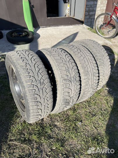 Nokian Tyres Hakkapeliitta 5 205/65 R15 99T