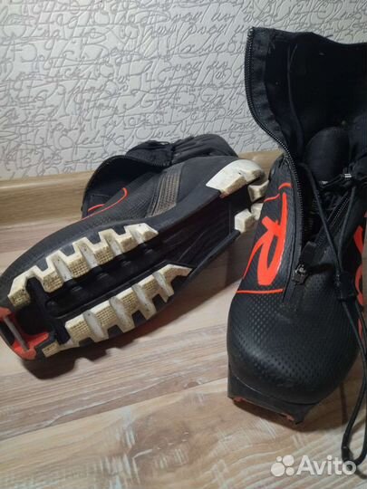 Лыжные ботинки rossignol коньковые