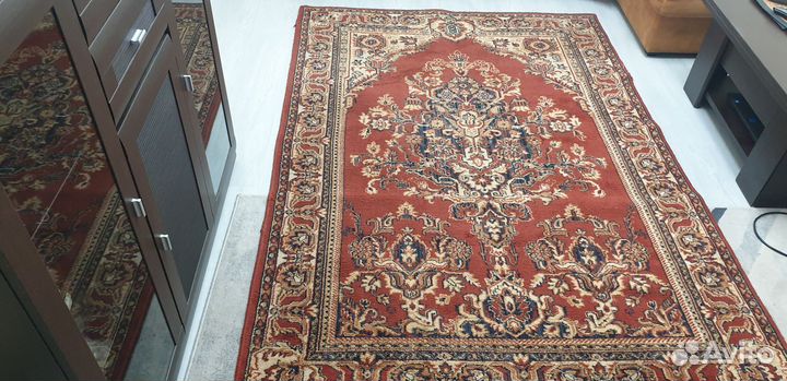 Ковер шерстяной