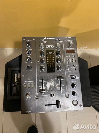 Pioneer DJM-400 DJ-микшерный пульт