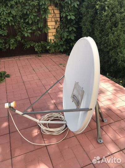 Антенна спутниковая