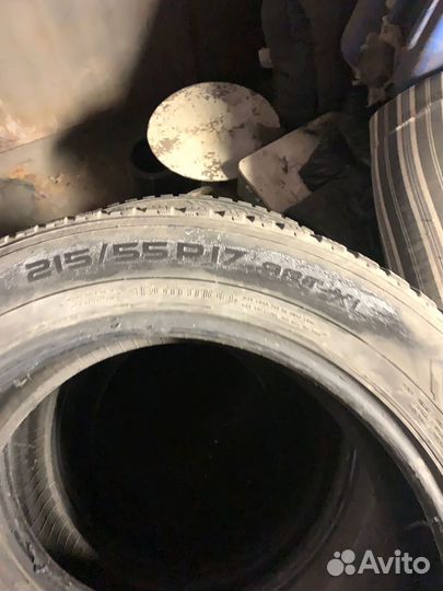 Nokian Tyres Hakkapeliitta 8 215/55 R17 90ZR