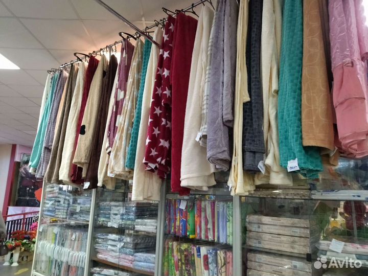 Матрас, подушки, плед, одеяла