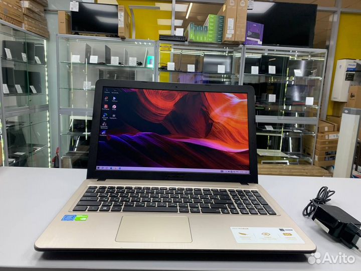 Ноутбук asus Intel 4 ядра/ GeForce 920MX 2Gb/ SSD