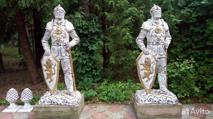 Скульптура из бетона Рыцарь