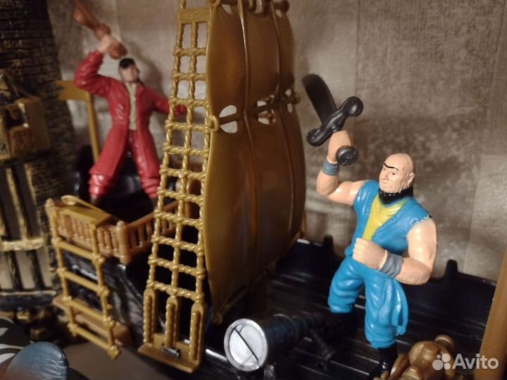 Пиратский корабль игрушка