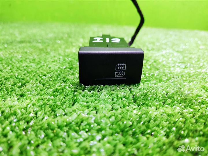 Кнопка обогрева стекла Ssangyong Rexton 2005